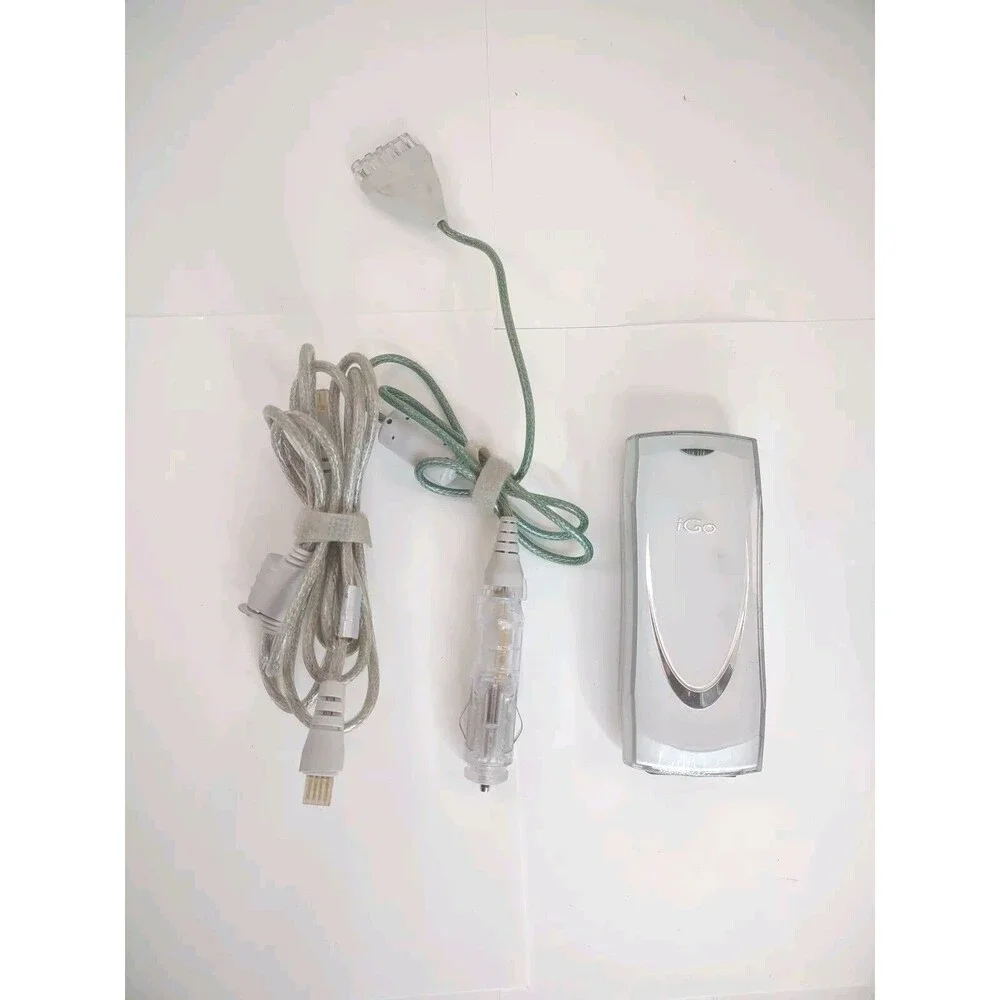 iGO Juice 70 PS0055 iGO 70W Universal AC Auto Air Power Adapter untested